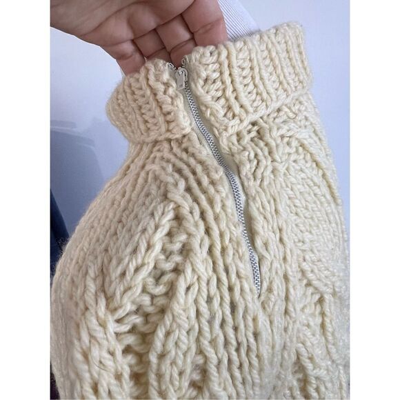 Vintage made in Italy for Stewart’s Baltimore cream wool sweater size S - Picture 8 of 8